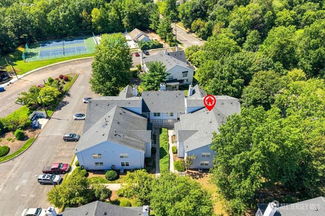 30 Kensington Drive, Piscataway, NJ 08854