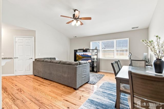 30 Kensington Drive, Piscataway, NJ 08854