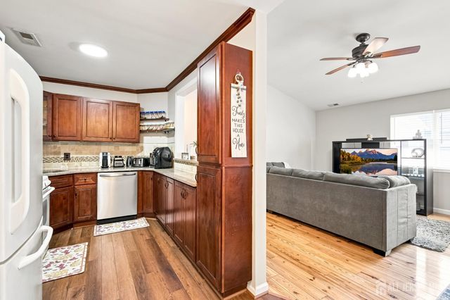 30 Kensington Drive, Piscataway, NJ 08854