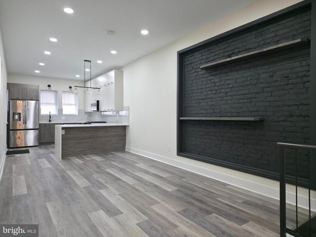 4066 PARKSIDE AVE, Philadelphia, PA 19104