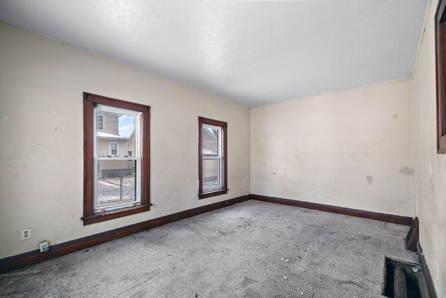 860 E Bourbonnais Street, Kankakee, IL 60901