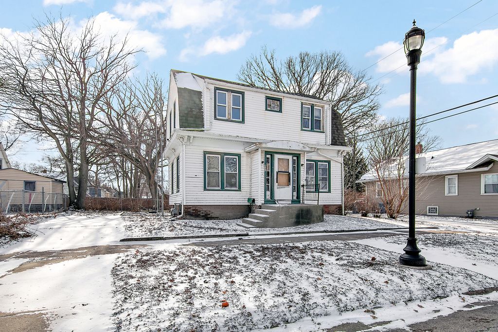 860 E Bourbonnais Street, Kankakee, IL 60901