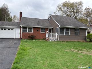 93 Ridgewood Road, East Hartford, CT 06118
