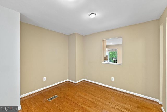 12081 EDGEMERE CIR, Reston, VA 20190