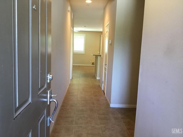 13320 Sterling Heights Drive, Bakersfield, CA 93306