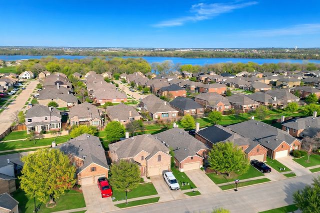 1316 Wheatear Drive, Little Elm, TX 75068