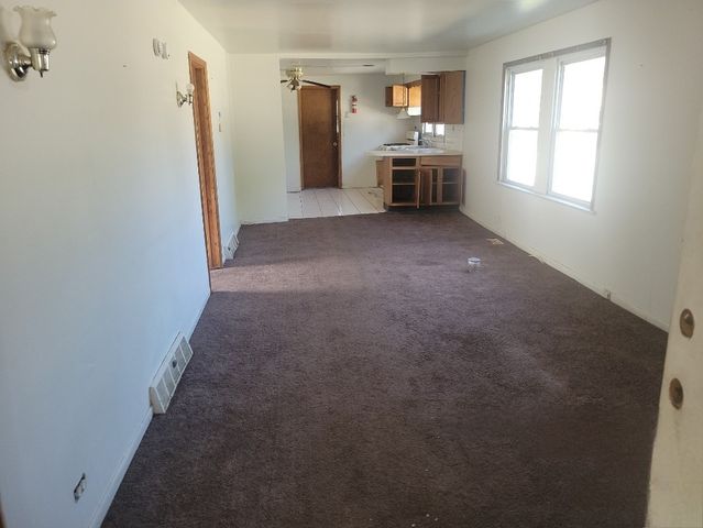 2100 S 14th Avenue, Broadview, IL 60155