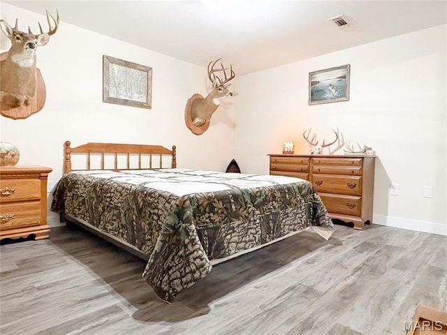 305 W Hillside Drive, Farmington, MO 63640