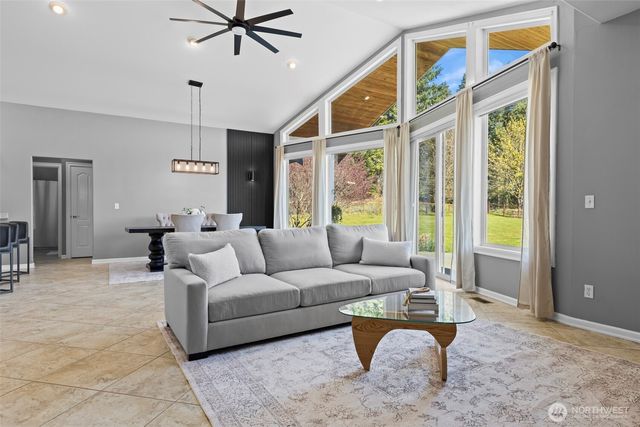 10111 252nd Street E, Graham, WA 98338