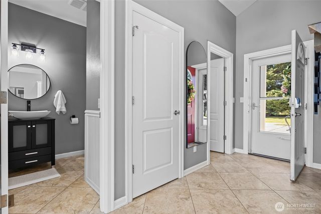 10111 252nd Street E, Graham, WA 98338