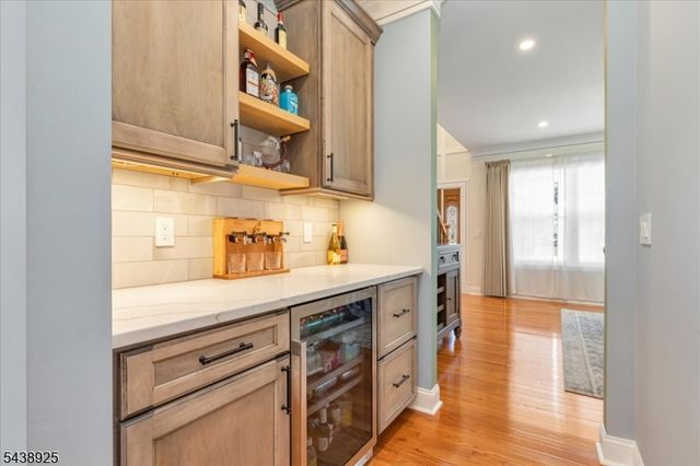 405 Ford Ave, Woodbridge Twp., NJ 08863