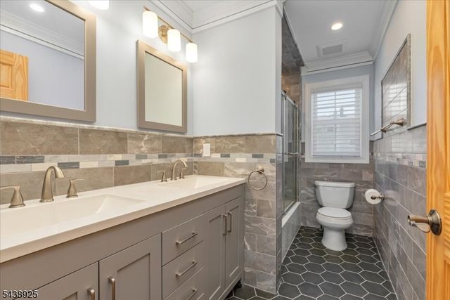 405 Ford Ave, Woodbridge Twp., NJ 08863