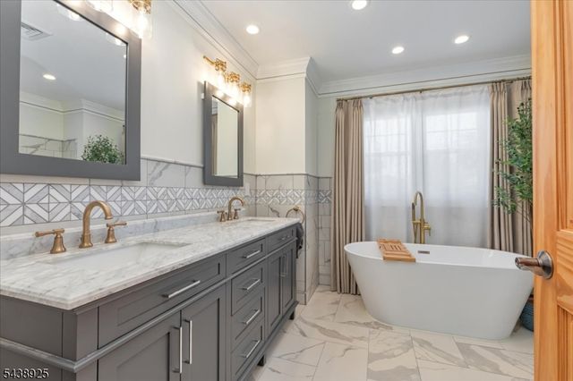 405 Ford Ave, Woodbridge Twp., NJ 08863