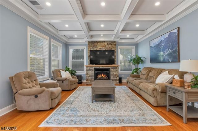 405 Ford Ave, Woodbridge Twp., NJ 08863
