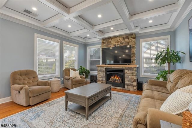 405 Ford Ave, Woodbridge Twp., NJ 08863