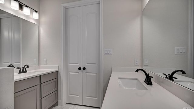 10123 Sumlin Court, San Antonio, TX 78254