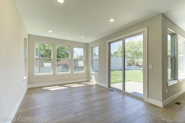 808 Irving Avenue, Royal Oak, MI 48067