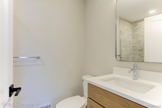 808 Irving Avenue, Royal Oak, MI 48067