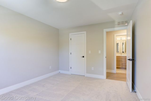 808 Irving Avenue, Royal Oak, MI 48067