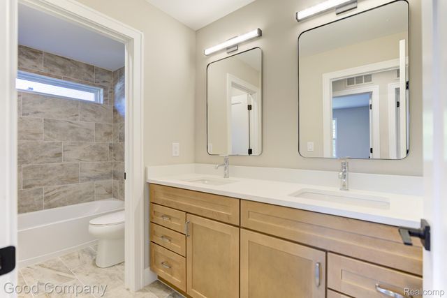808 Irving Avenue, Royal Oak, MI 48067