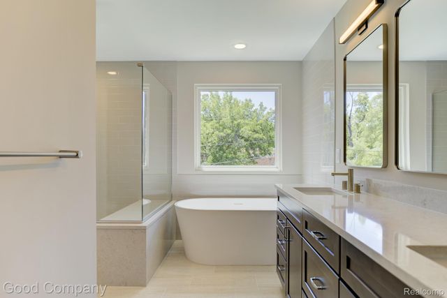 808 Irving Avenue, Royal Oak, MI 48067