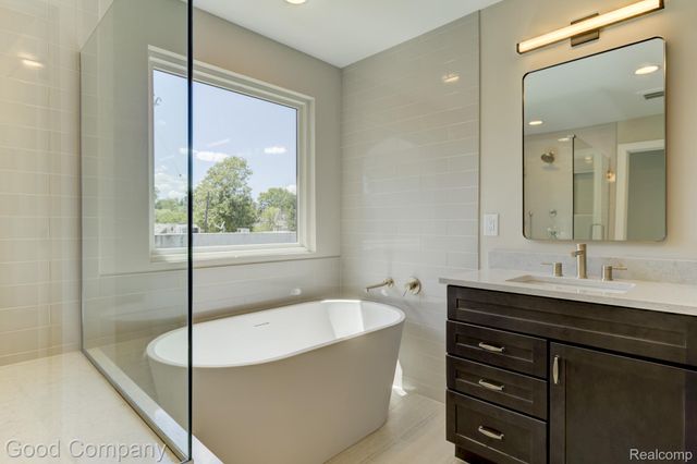 808 Irving Avenue, Royal Oak, MI 48067