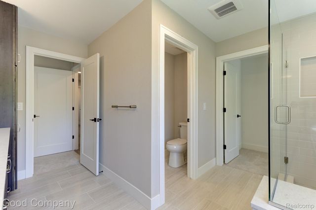 808 Irving Avenue, Royal Oak, MI 48067