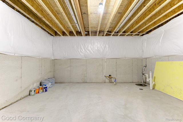 808 Irving Avenue, Royal Oak, MI 48067