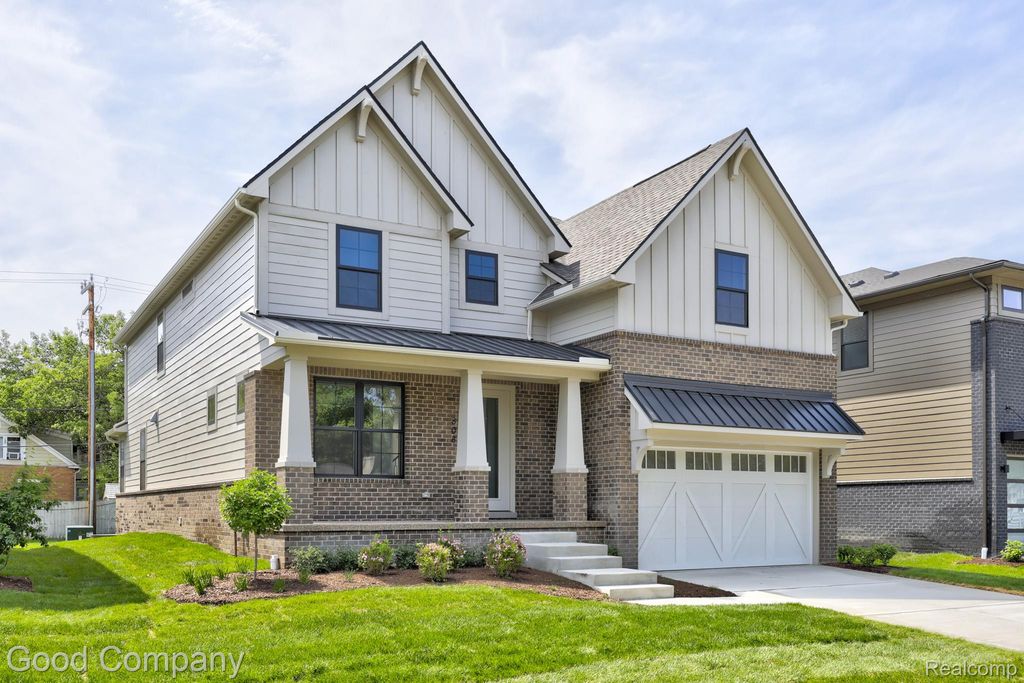 808 Irving Avenue, Royal Oak, MI 48067