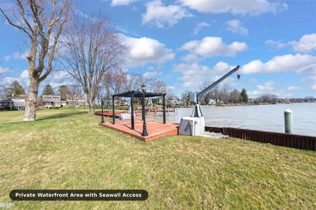 36542 Marquardt Drive, New Baltimore, MI 48047