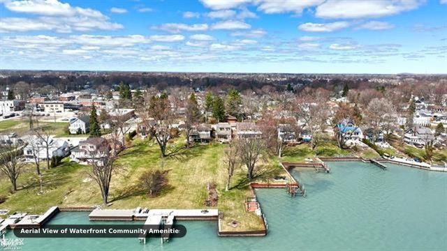 36542 Marquardt Drive, New Baltimore, MI 48047