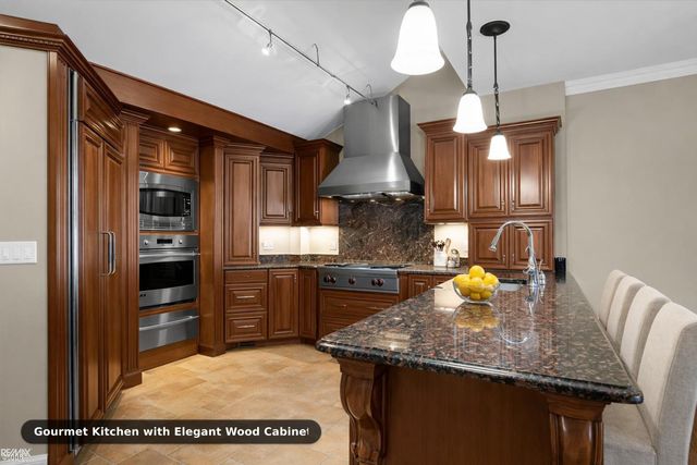 36542 Marquardt Drive, New Baltimore, MI 48047