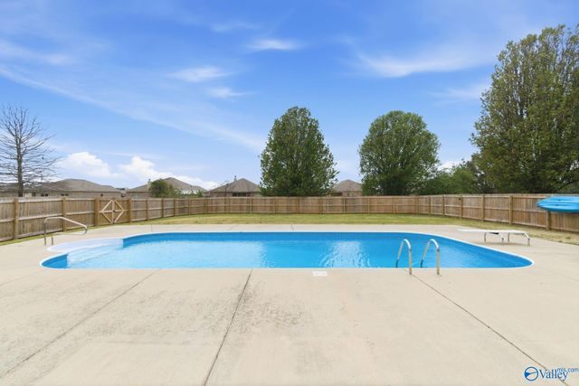 110 Fox Run Drive, Meridianville, AL 35759