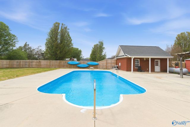 110 Fox Run Drive, Meridianville, AL 35759