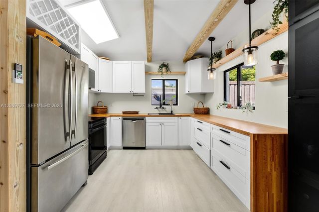 925 Stillwater Drive ., Miami Beach, FL 33141