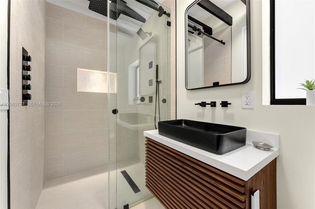 925 Stillwater Drive ., Miami Beach, FL 33141