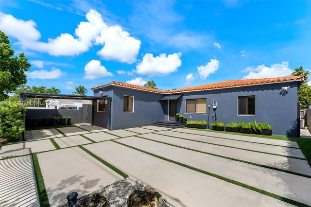 925 Stillwater Drive ., Miami Beach, FL 33141
