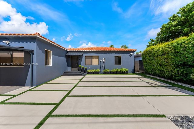 925 Stillwater Drive ., Miami Beach, FL 33141