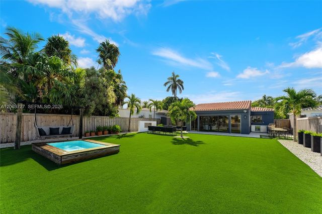 925 Stillwater Drive ., Miami Beach, FL 33141
