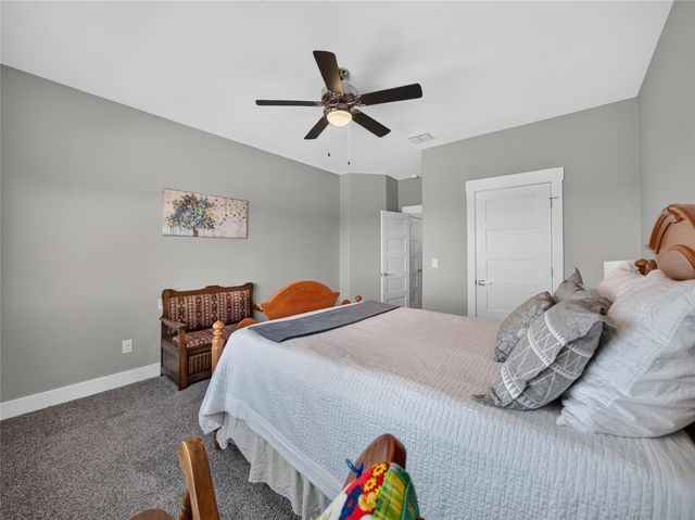1051 Trailhead CIR, Dripping Springs, TX 78620