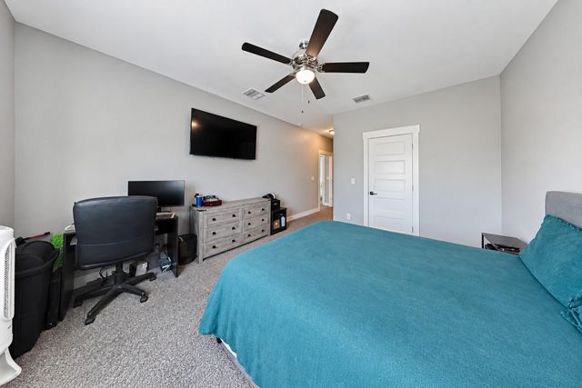1051 Trailhead CIR, Dripping Springs, TX 78620