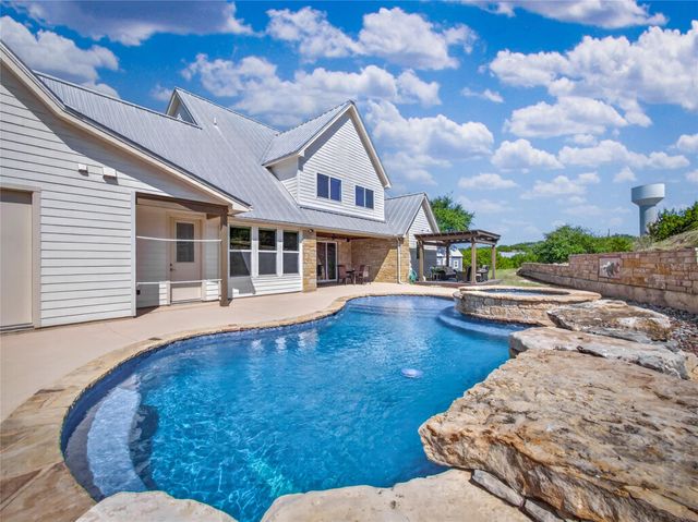 1051 Trailhead CIR, Dripping Springs, TX 78620