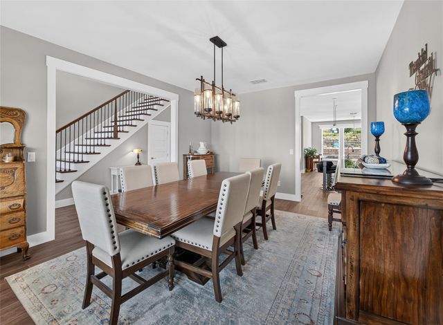 1051 Trailhead CIR, Dripping Springs, TX 78620