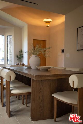 14807 Otsego Street, Sherman Oaks, CA 91403