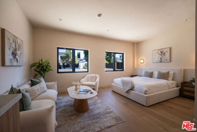 14807 Otsego Street, Sherman Oaks, CA 91403