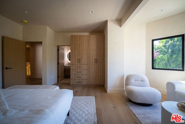 14807 Otsego Street, Sherman Oaks, CA 91403