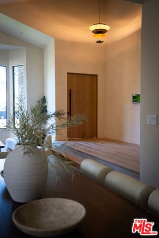 14807 Otsego Street, Sherman Oaks, CA 91403