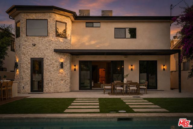 14807 Otsego Street, Sherman Oaks, CA 91403