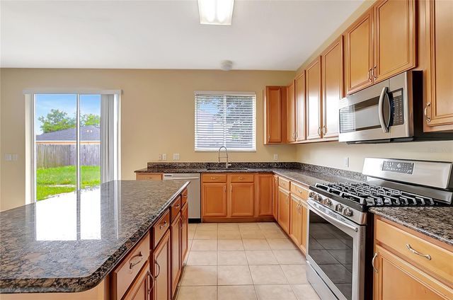 6767 WATERTON DRIVE, Riverview, FL 33578