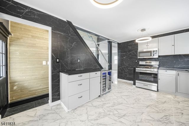 67 Maple Ave., West Orange Twp., NJ 07052